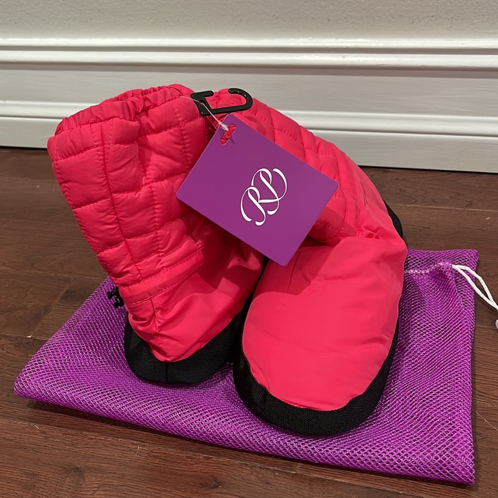 BRAND NEW!! RP Quilted Warmup Booties